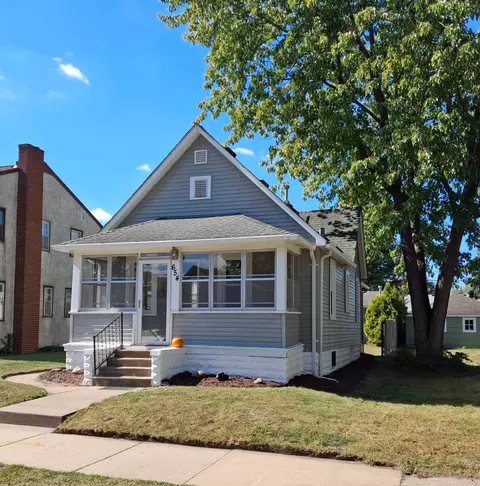 654 2nd Ave S, South Saint Paul, MN 55075