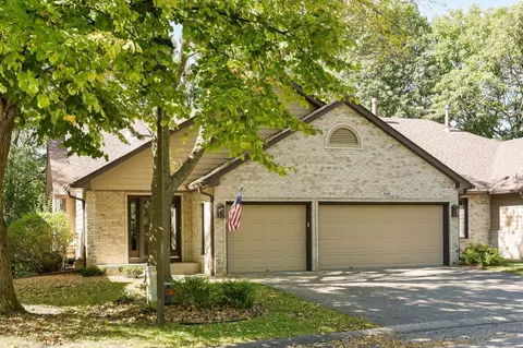 13340 Huntington Dr, Apple Valley, MN 55124