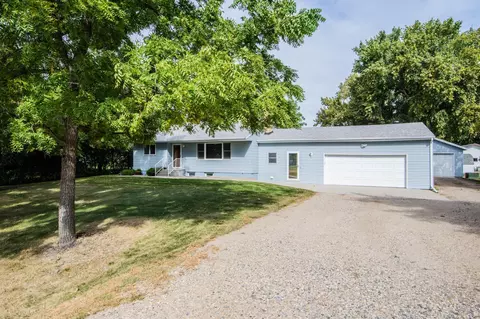 319 16th Ave NW, West Fargo, ND 58078