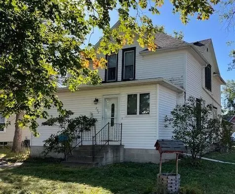 202 E 5th St, Redwood Falls, MN 56283