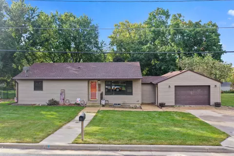 113 3rd St SE, Dodge Center, MN 55927