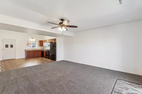 409 E Cheyenne St, Roberts, WI 54023 photo 7