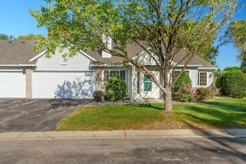 15226 Greenhaven Way, Burnsville, MN 55306
