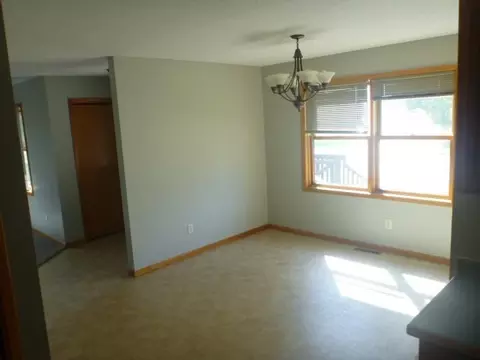 1095 3rd Ave NE, Milaca, MN 56353 photo 14