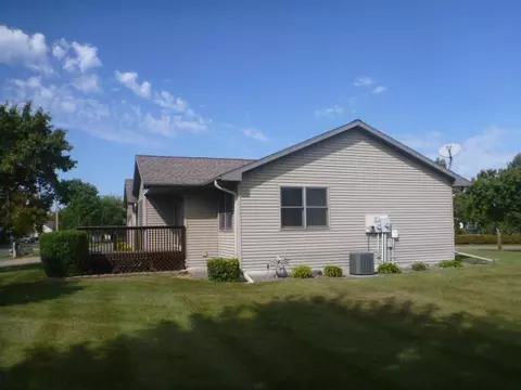 1095 3rd Ave NE, Milaca, MN 56353 photo 5
