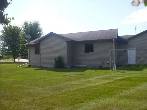 1095 3rd Ave NE, Milaca, MN 56353 photo 8