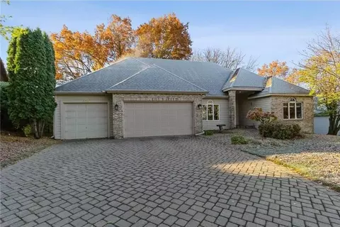 109 Geneva Blvd, Burnsville, MN 55306