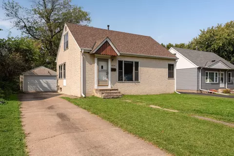 4738 Upland Crst NE, Columbia Heights, MN 55421