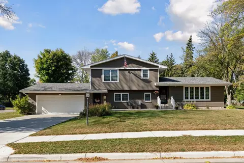 690 Lee Ave SE, Cokato, MN 55321