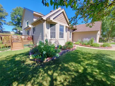 501 Tyne Ln, Eagan, MN 55123