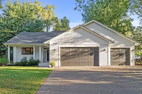 6462 46th St N, Oakdale, MN 55128