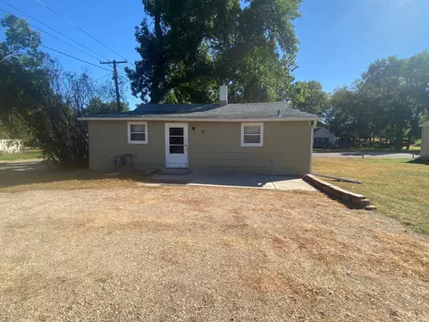 247 N Paul St, Appleton, MN 56208 photo 3
