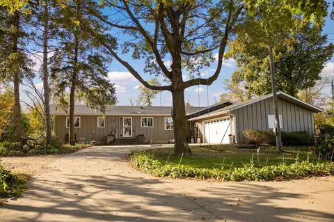 21420 Elmore Ave, Faribault, MN 55021