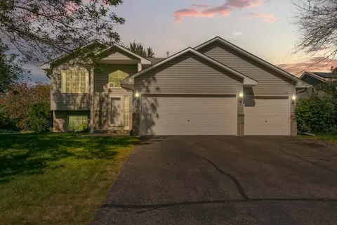 579 99th Ln NE, Blaine, MN 55434