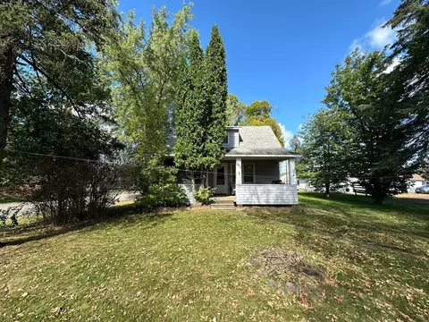 5611 1st Ave S, Kettle River, MN 55757