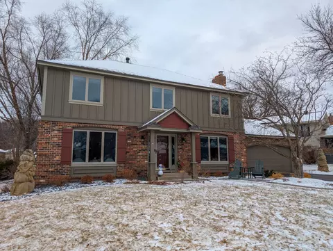 7632 W 85th St, Bloomington, MN 55438