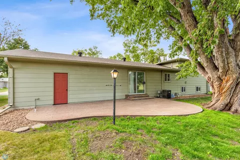 2831 N Maple St N, Fargo, ND 58102 photo 31