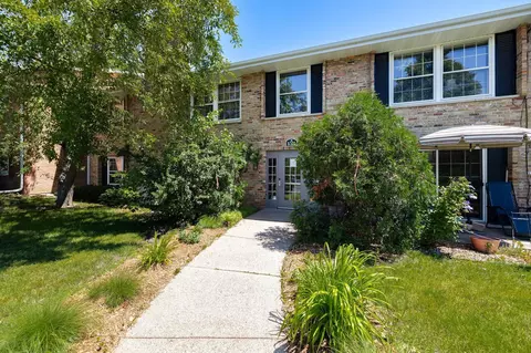 1021 Smetana Rd #6, Hopkins, MN 55343