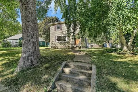 700 5th St SE, Willmar, MN 56201 photo 4