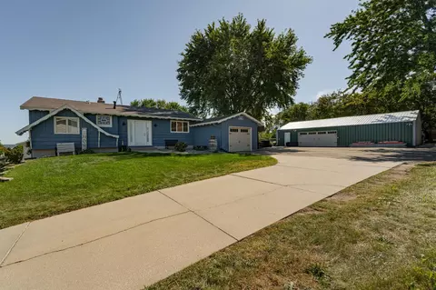 4830 Salley Ln NW, Rochester, MN 55901