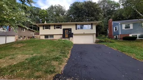 2120 11th Ave NW, Rochester, MN 55901