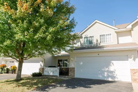 3533 Sterling Heights Dr #D, River Falls, WI 54022