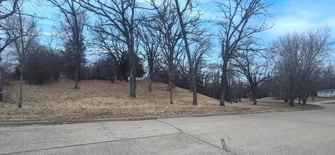 tbd Pine St NW, New London, MN 56273