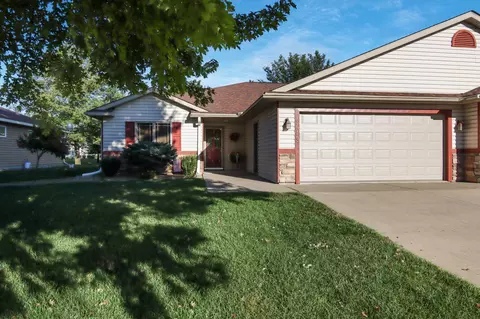 1419 Blue Jay Pl, New Richmond, WI 54017