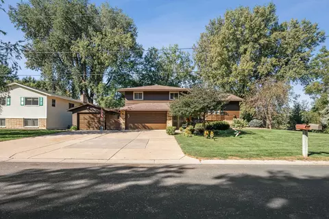 552 13th Ave NW, New Brighton, MN 55112