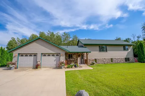 20003 County Road 9 Rd NE, New London, MN 56273