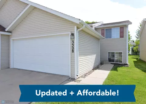 3528 32nd St S, Fargo, ND 58104