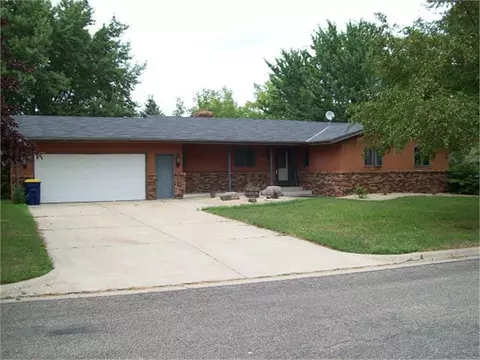 1332 Liberty Ct, Northfield, MN 55057