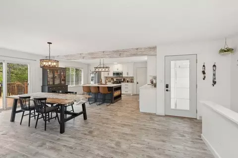 9951 Sunrise Way, Cannon Falls, MN 55009