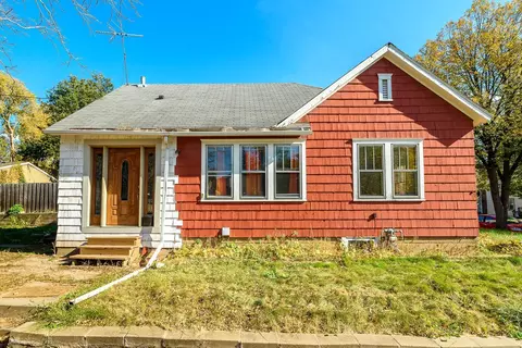 450 Forest St, Saint Paul, MN 55106