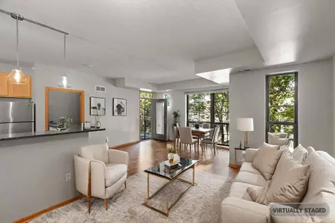 2565 Franklin Ave #202, Saint Paul, MN 55114