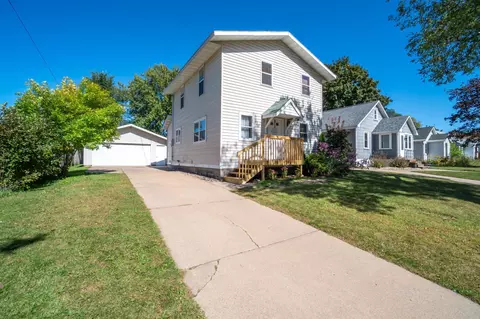 728 Marshall St, Eau Claire, WI 54703