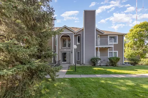 742 County Road F W #1009, Shoreview, MN 55126