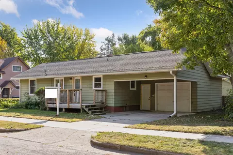 418 N 3rd St, New Richmond, WI 54017