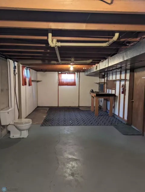 655 6th St SW, Forman, ND 58032 photo 18