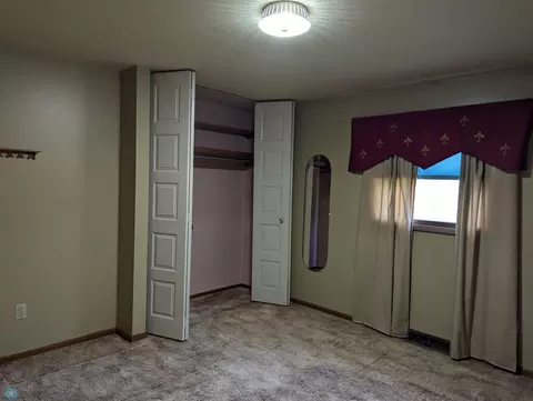 655 6th St SW, Forman, ND 58032 photo 13