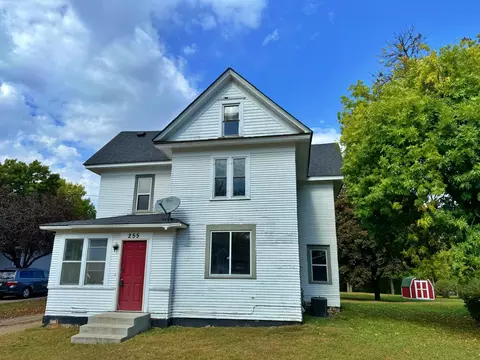 255 2nd St SE, Cokato, MN 55321