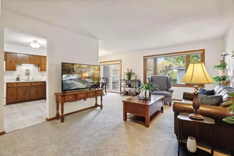 1819 County Road E #3, White Bear Lake, MN 55110