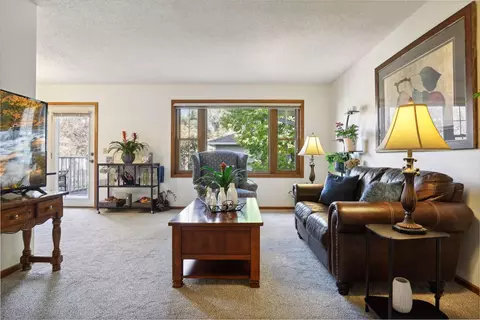 1819 County Road E #3, White Bear Lake, MN 55110 photo 4