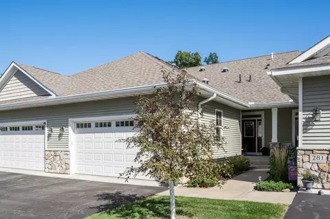 279 Wentworth Ave E, West Saint Paul, MN 55118