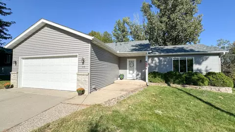 1113 Summit Way, Sauk Rapids, MN 56379