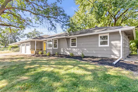 8730 Penn Ave S, Bloomington, MN 55431