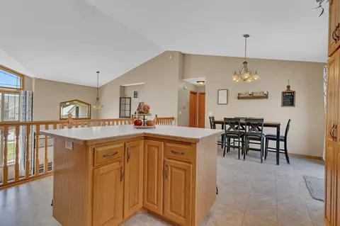 5231 Grouse Ct, Saint Cloud, MN 56303 photo 9