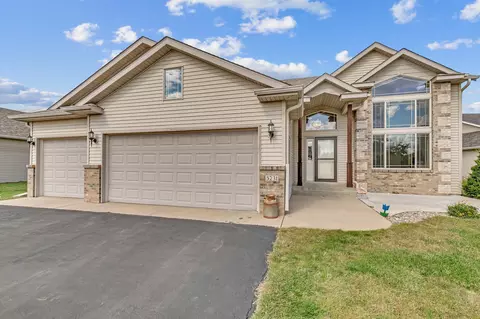 5231 Grouse Ct, Saint Cloud, MN 56303