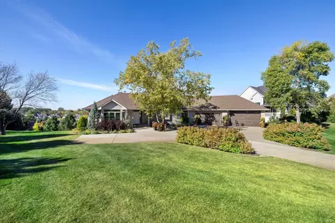 5415 Niagara Ln N, Plymouth, MN 55446