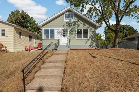 1575 Beech St, Saint Paul, MN 55106